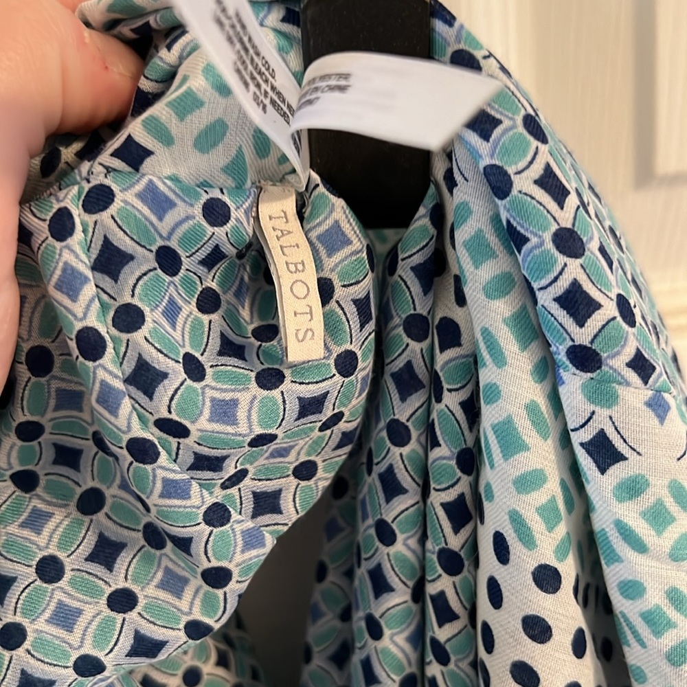 Talbots infinity scarf - Picture 3 of 3